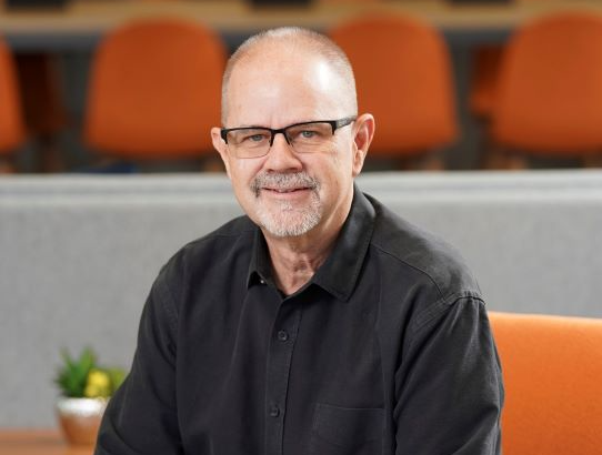 Headshot of Dave Stenger