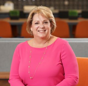 Headshot of Julie Bielawski